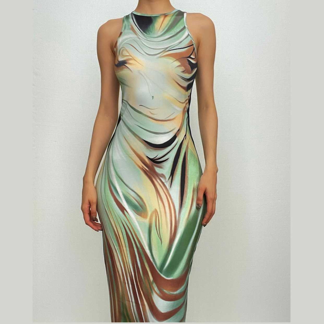 Women's Contrast Art Print Short Sleeve V-Neck Midi Dress main image 1