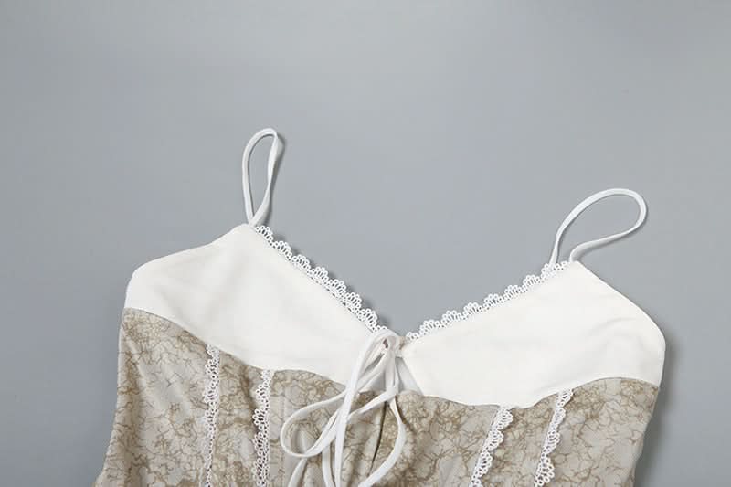 V neck lace hem self tie cami top  | Festival Outfits Women