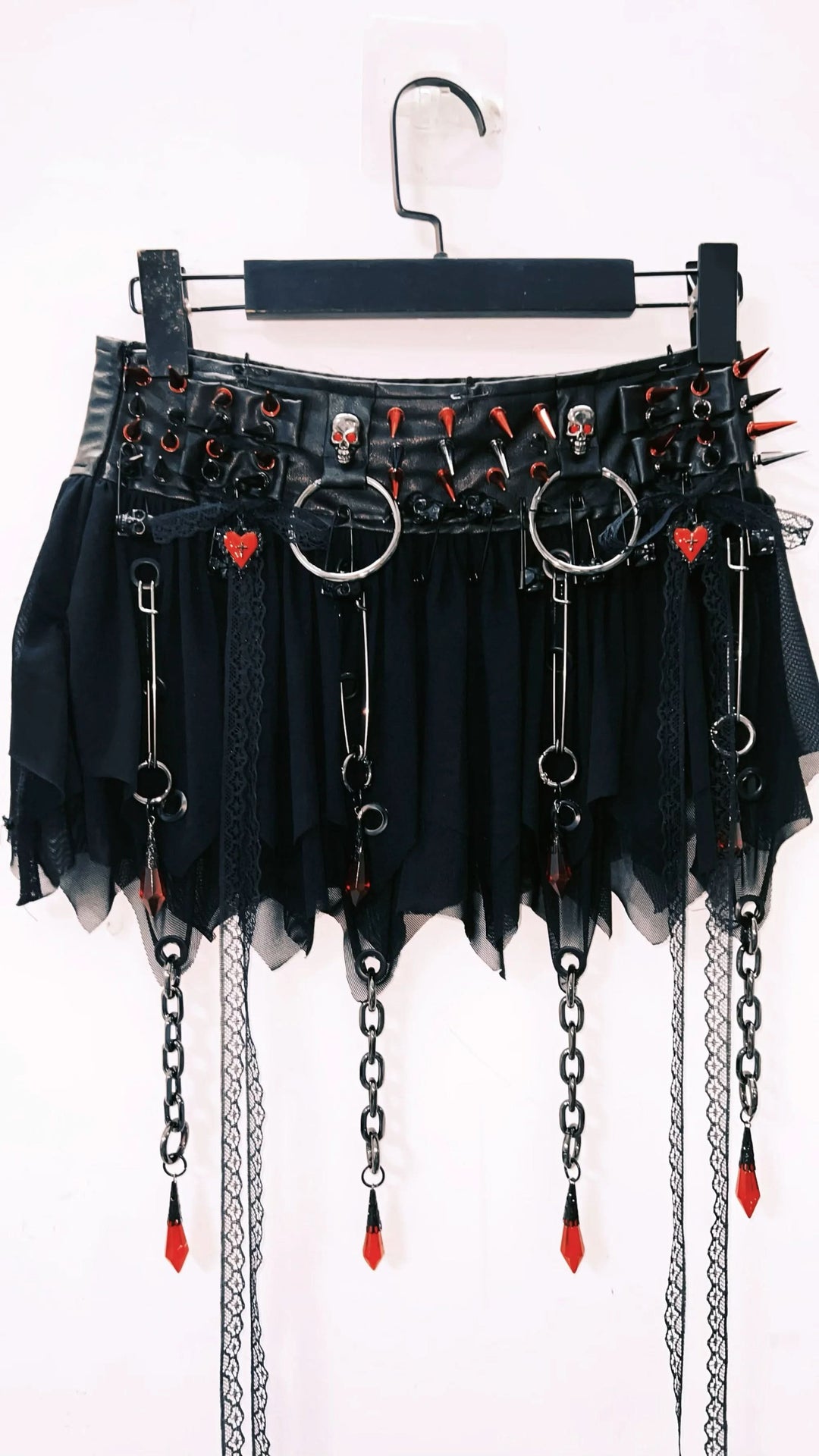 O ring rivet metal chain skull applique cami top  | Festival Outfits Women