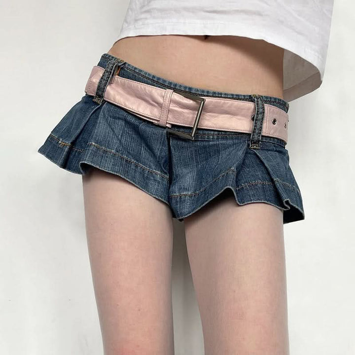 Pleated low rise denim shorts  | Festival Outfits Women