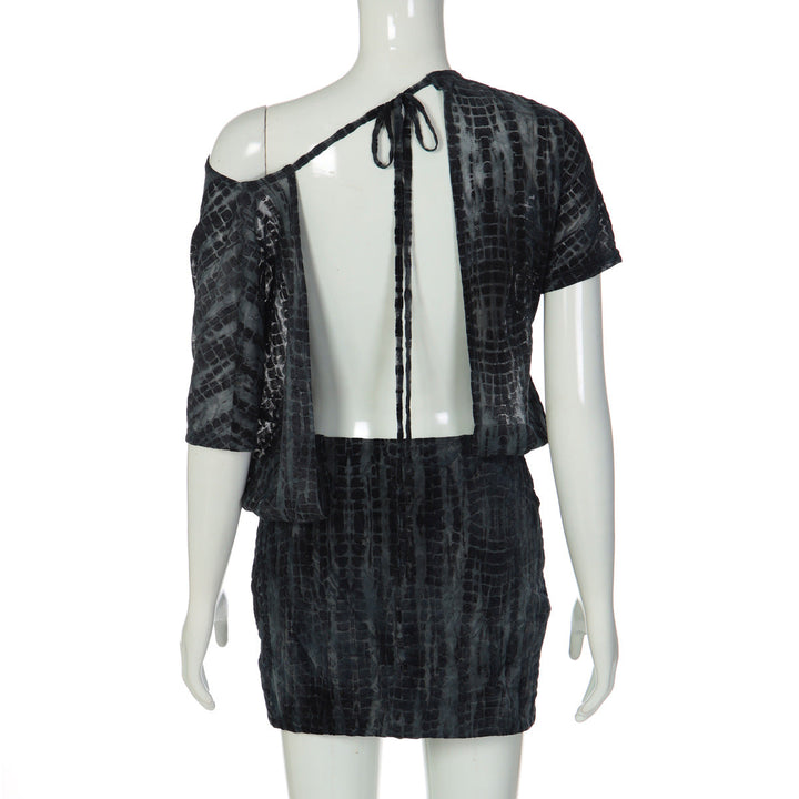 Short sleeve self tie irregular backless mini dress