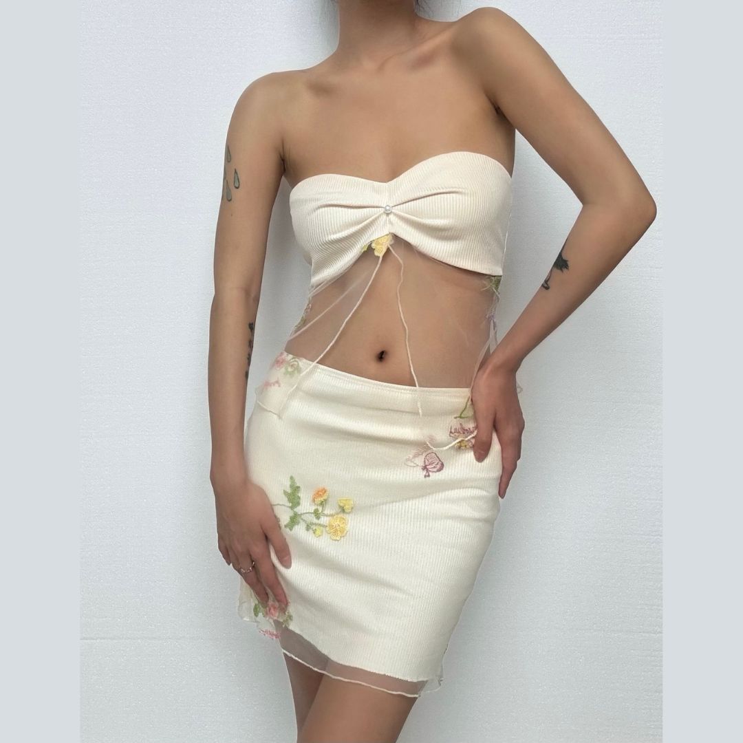 Ruffle embroidery contrast mini skirt  | Festival Outfits Women