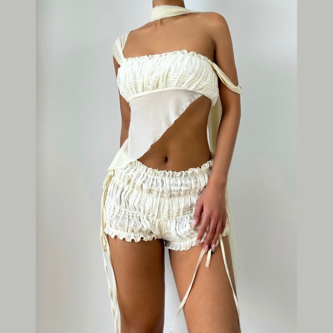 Ruched ruffle solid low rise short pant  | Festival Outfits Women