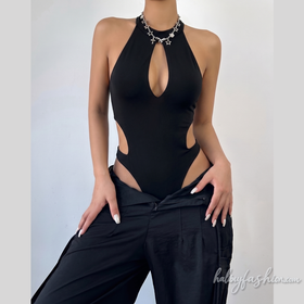 Crewneck hollow out sleeveless solid bodysuit