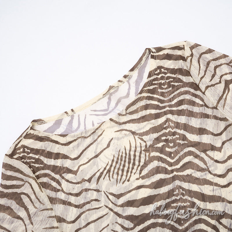 Short sleeve crewneck print sheer mesh top