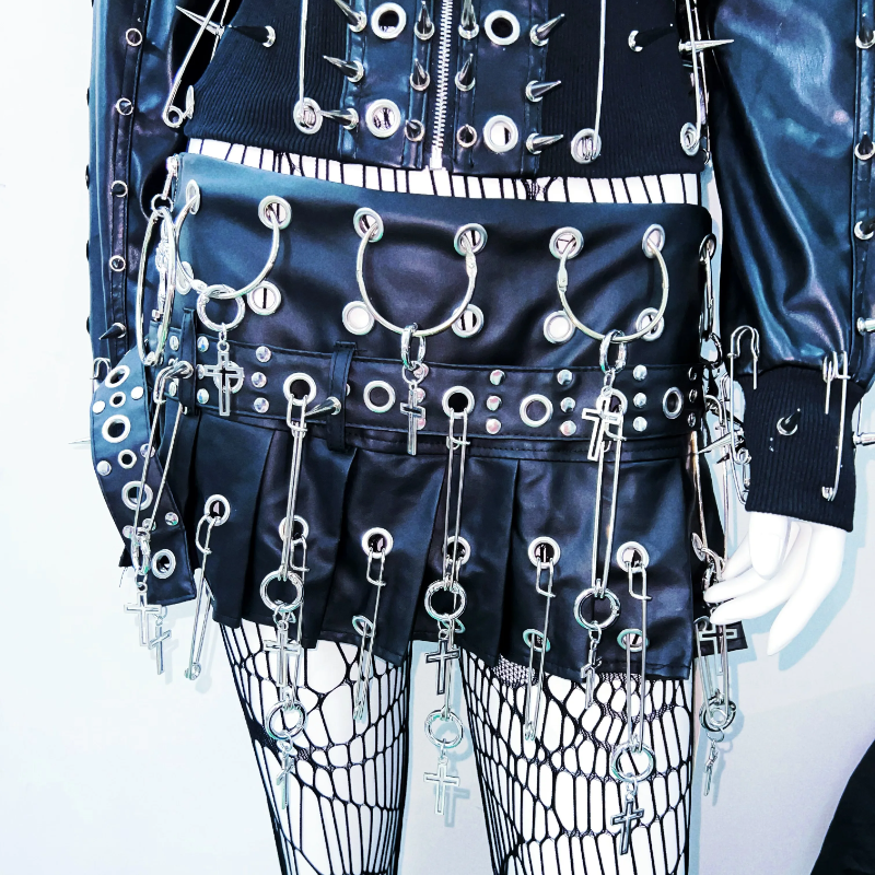 Zip-up o ring long sleeve rivet applique top  | Festival Outfits Women