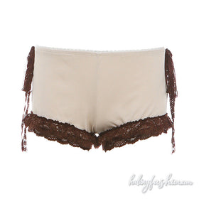 Lace hem ribbed medium rise short pant