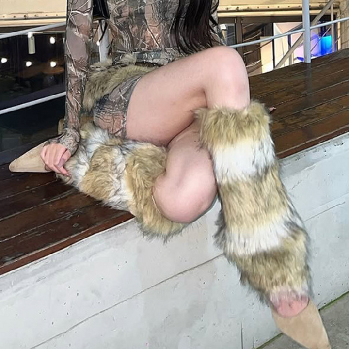 Fluffy contrast leg warmer  | Festival Outfits Women