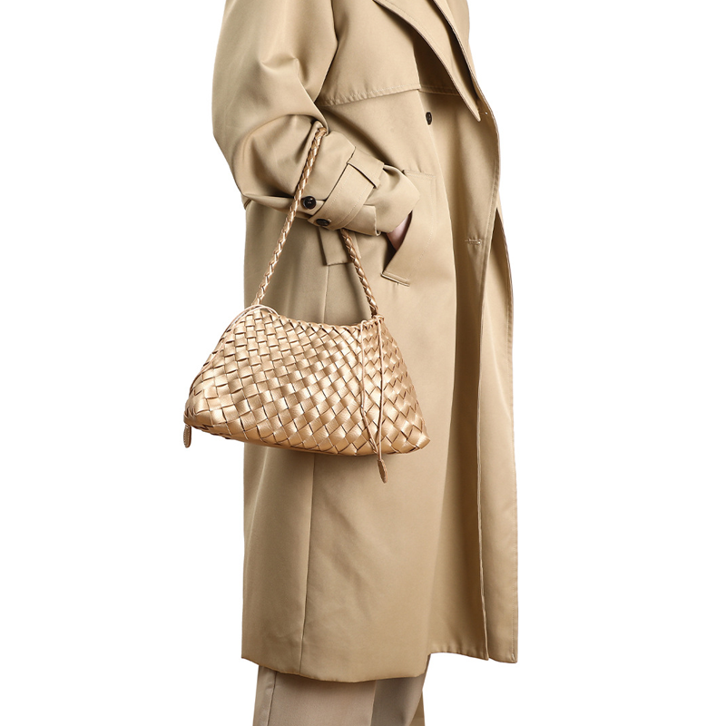 THE ADAPTABLE BASKET TOTE - Halibuy - 6