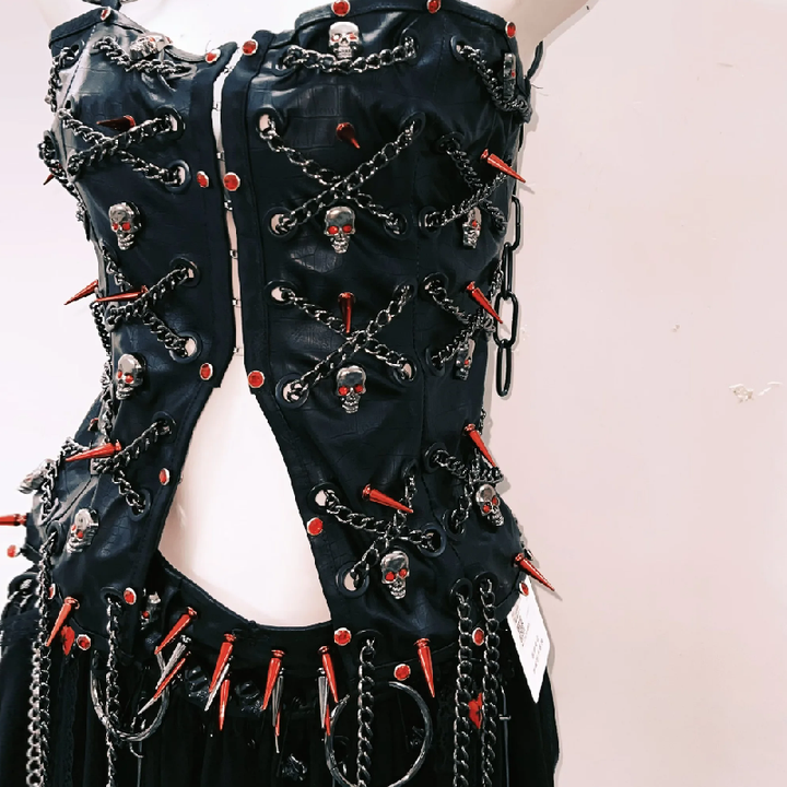O ring rivet metal chain skull applique cami top  | Festival Outfits Women