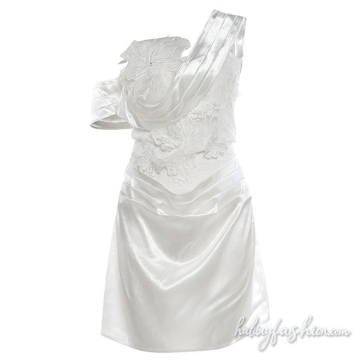 Irregular one shoulder flower applique ruched mini dress