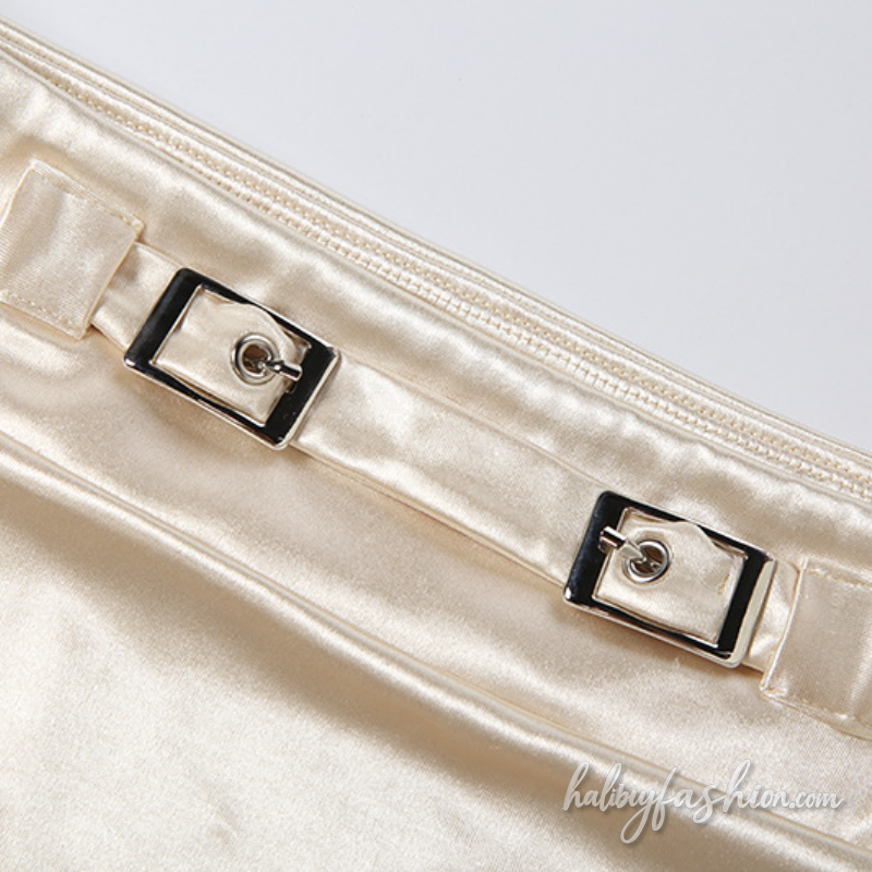 Metallic buckle solid mini skirt