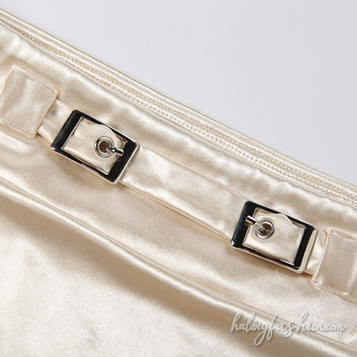 Metallic buckle solid mini skirt