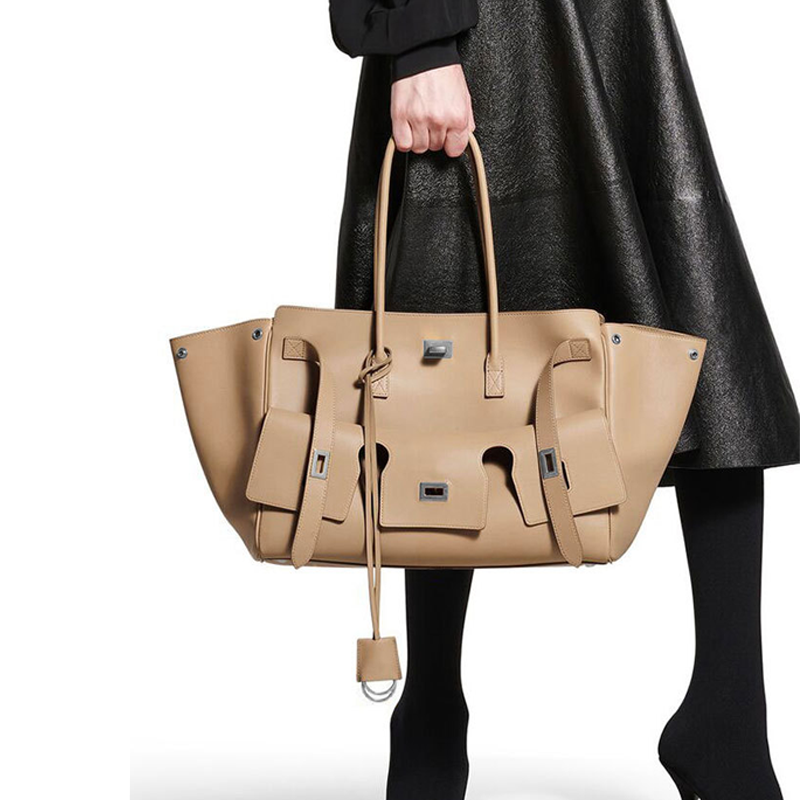 THE MULTI-POCKET DECONSTRUCTED TOTE - Halibuy - 6