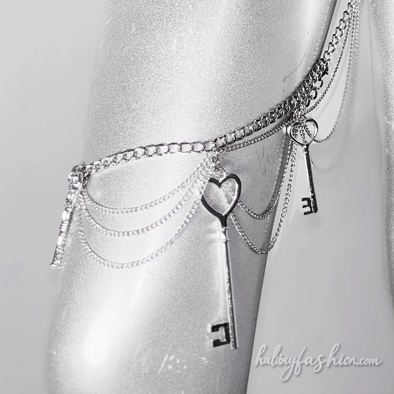 Metal chain halter hollow out cross applique top