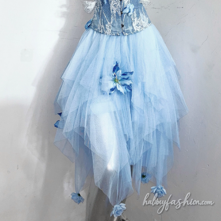 Lace hem flower applique button tube top