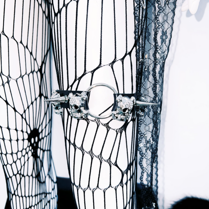 Long sleeve fluffy rivet skull applique top  | Festival Outfits Women