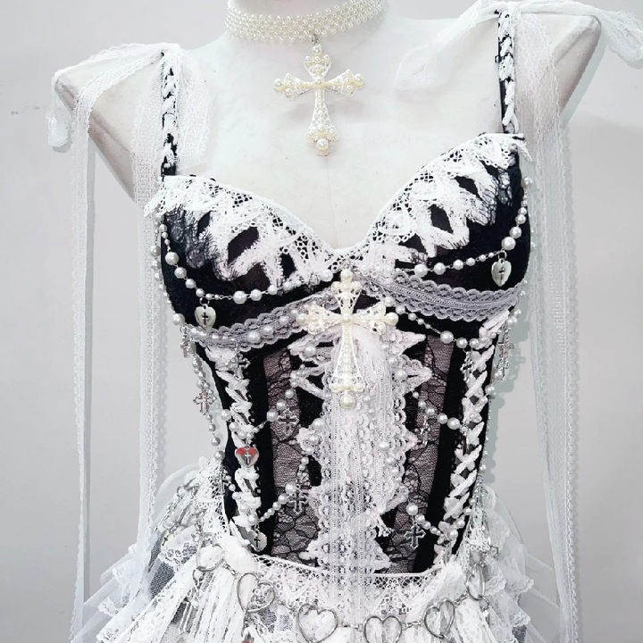Sweetheart neck beaded lace hem ruffle cami top  | Festival Outfits Women