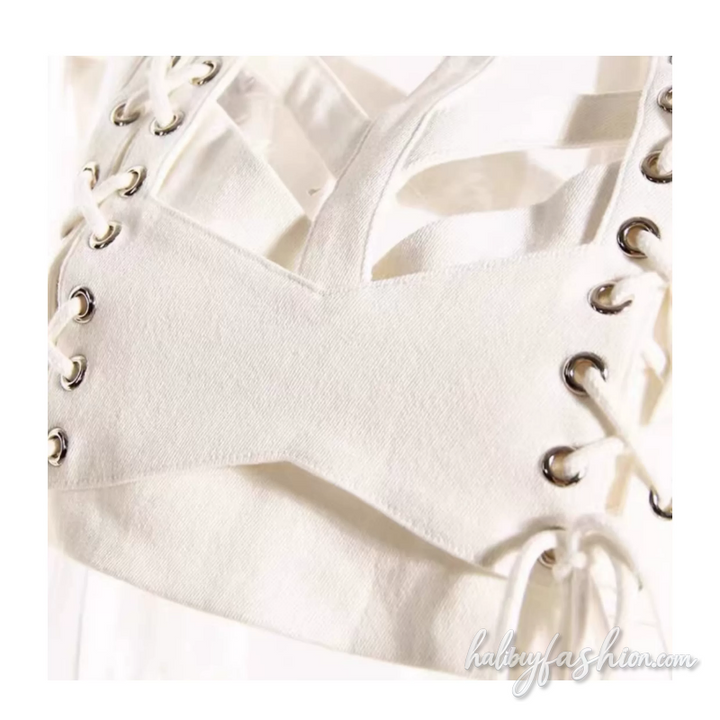 Sleeveless lace up hollow out crop top
