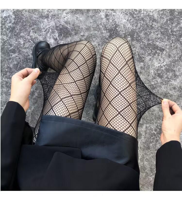 Diamond pattern fishnet tights  | Festival Outfits Women