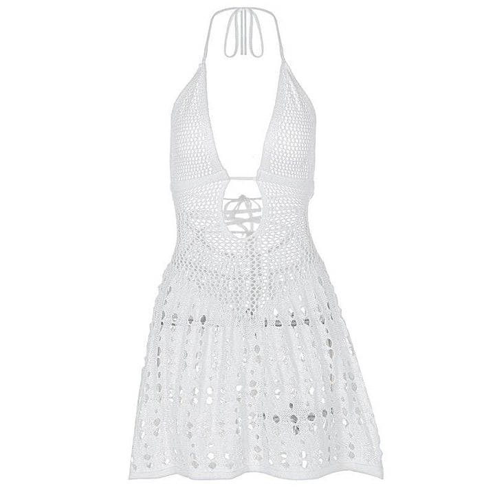 Riga mai zurfi mai kama da V wacce aka saka a wuyan Halter | Kayan Biki na Mata