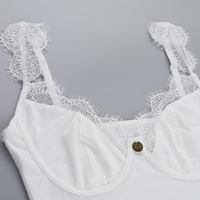 V neck lace hem flower applique cami top  | Festival Outfits Women