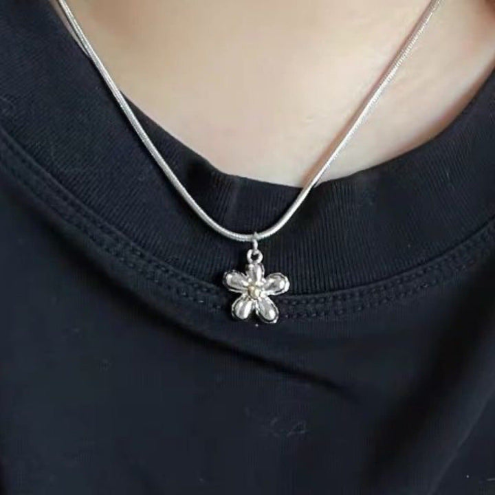 Metal chain flower pendant necklace  | Festival Outfits Women