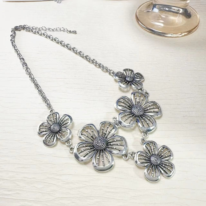 Flower hollow out pendant necklace  | Festival Outfits Women