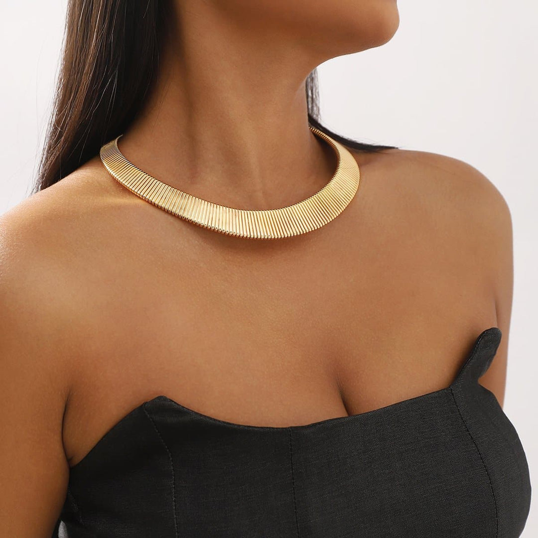 Ribbed metal solid chain necklace  | Festival Outfits Women