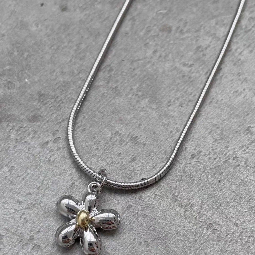 Metal chain flower pendant necklace  | Festival Outfits Women