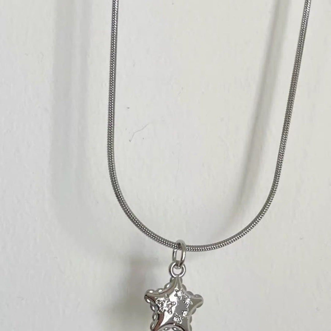 Metal chain flower pendant necklace  | Festival Outfits Women