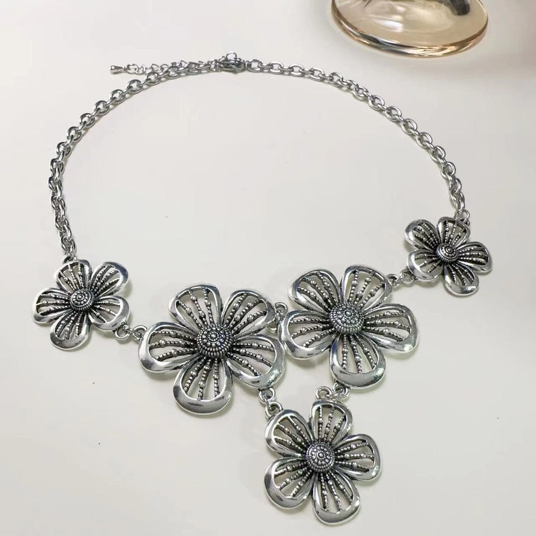 Flower hollow out pendant necklace  | Festival Outfits Women