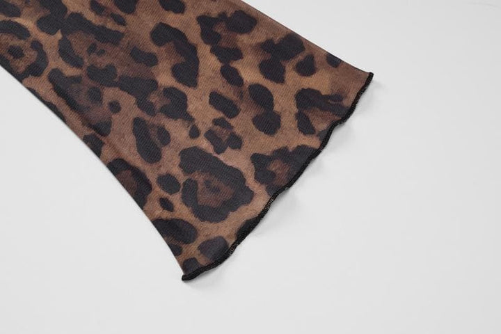 Maɓallin dogon hannun riga mai lace da aka buga a samansa yana kallon sama | Kayan Biki na Mata