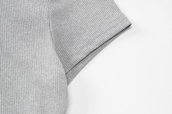 Saitin gajeren wando mai ɗaure da aka yi da crewneck | Kayan Biki na Mata