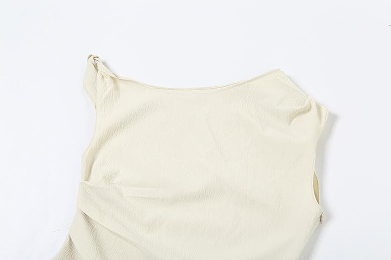 Off shoulder irregular solid zip-up top  | Festival Outfits Women