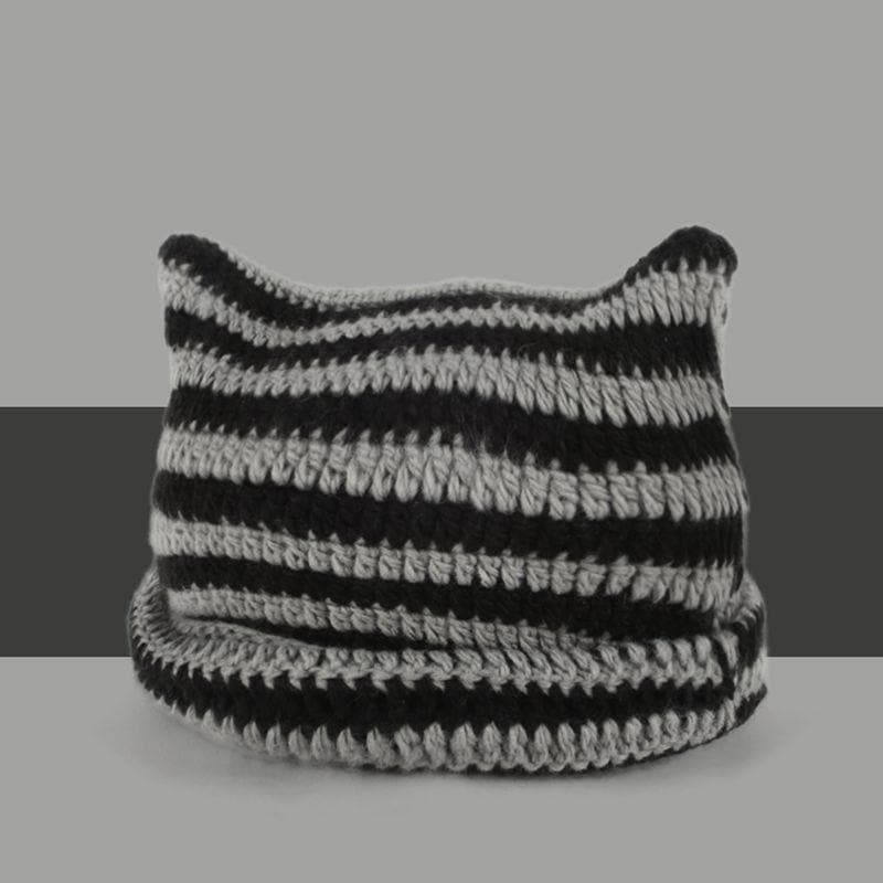 Contrast knitted beanie cap