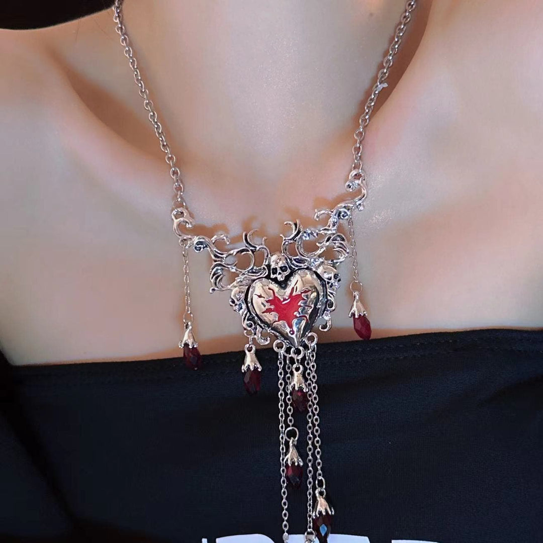 Heart pendant tassels chain necklace