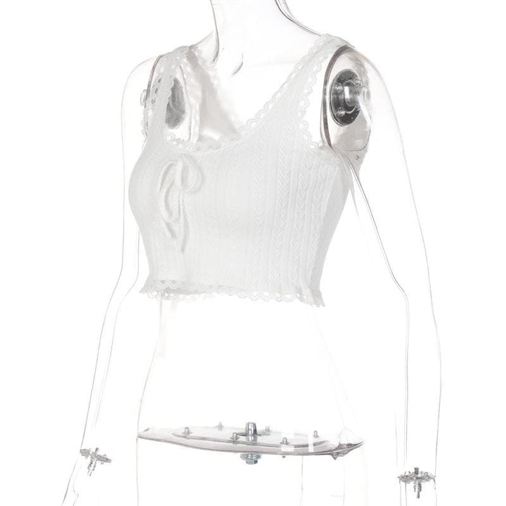 Textured lace hem solid u neck sleeveless crop top