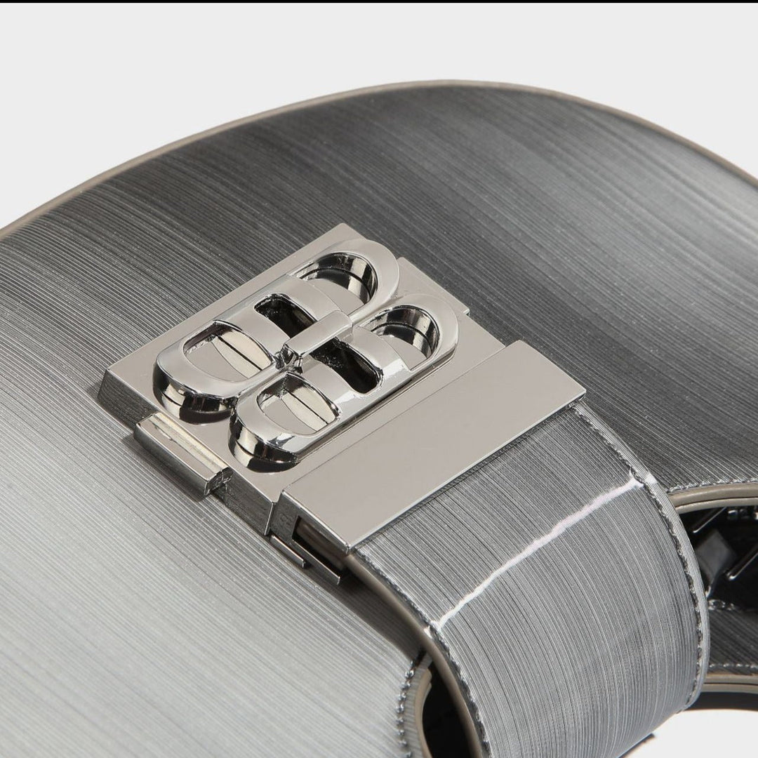 Jakunkunan hannu na ƙarfe mai maɓalli na crossbody